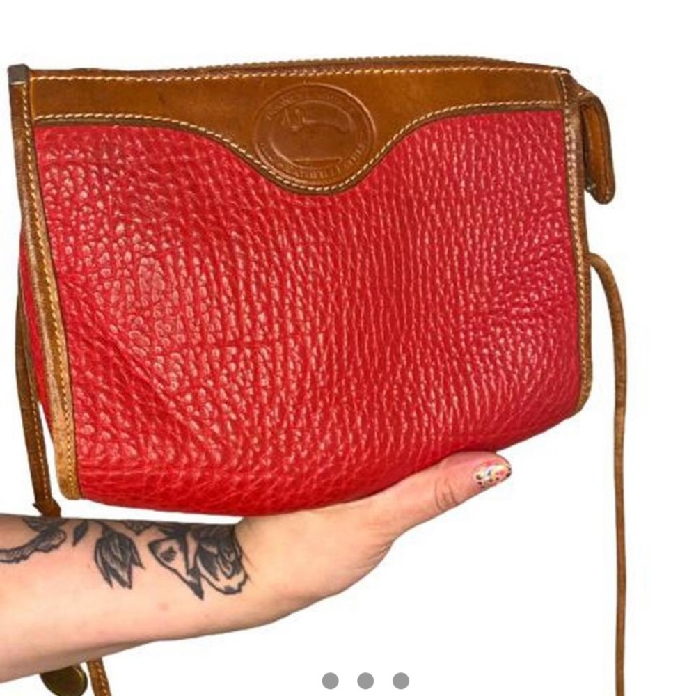 Vintage y2k Dooney & Bourke red & tan leather crossbody all weather leather.